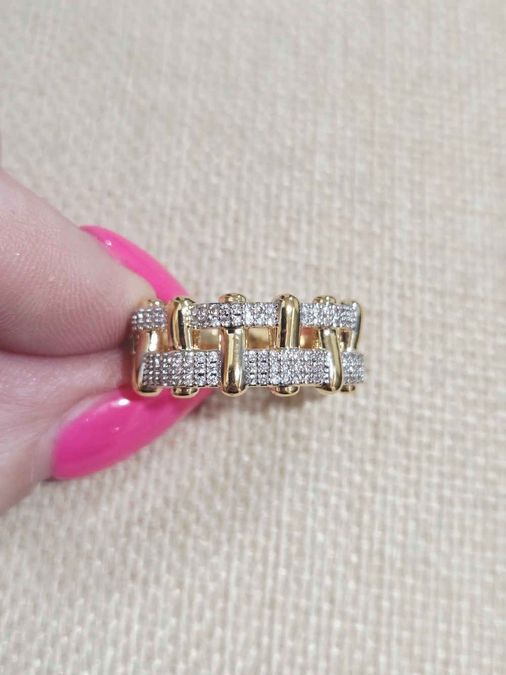 Gold-Tone Pave Link Band Ring~ Size 10